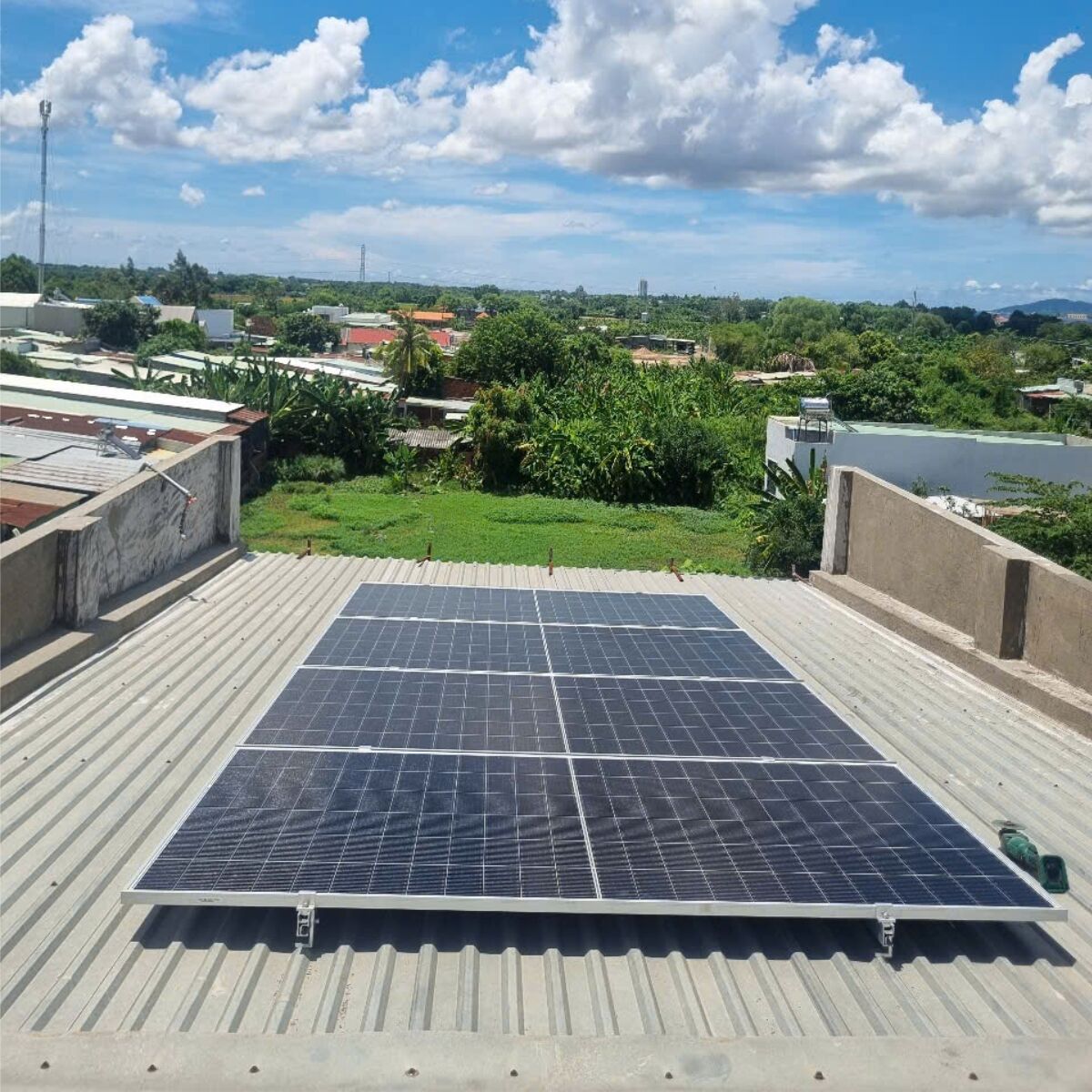 Hệ thống điện mặt trời gia đình 8KWP – Anh Cường